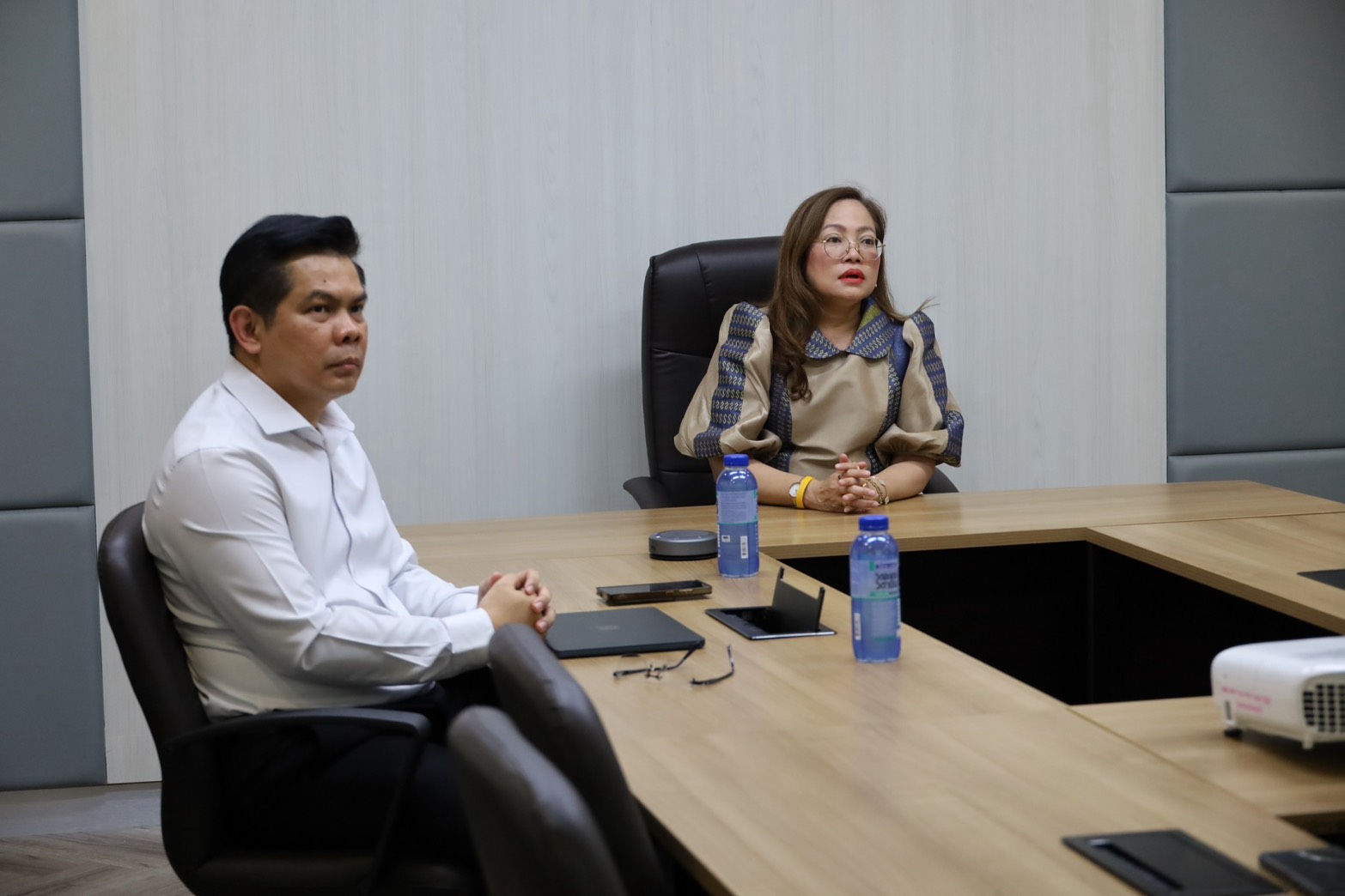สกร. เดินหน้าใช้ AI Agent ลดภาระครูทั่วประเทศ เร่งแก้ปัญหารับสิทธิ์ Gemini Enterprise บน AiPASS ตั้งเป้าบุคลากรเข้าถึง 100%